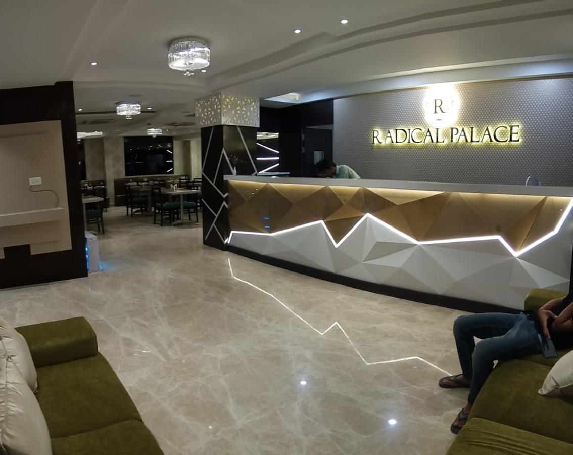 Radical Palace Hotel And Restaurant Lucknow Ngoại thất bức ảnh