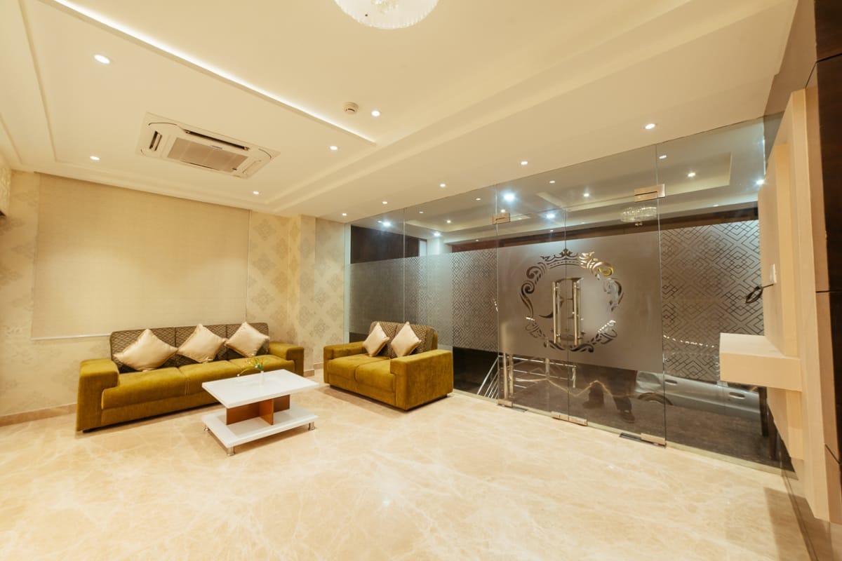 Radical Palace Hotel And Restaurant Lucknow Ngoại thất bức ảnh